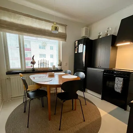Cozy Two-room Near The Center Lejlighed